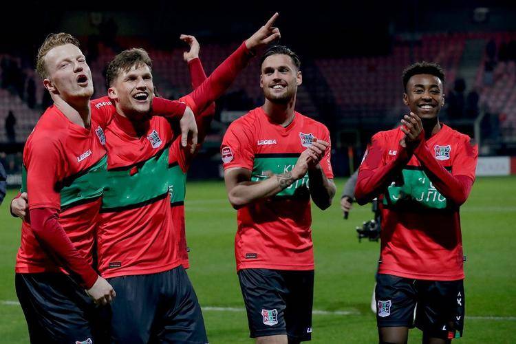 禁区制造威 禁区制造威